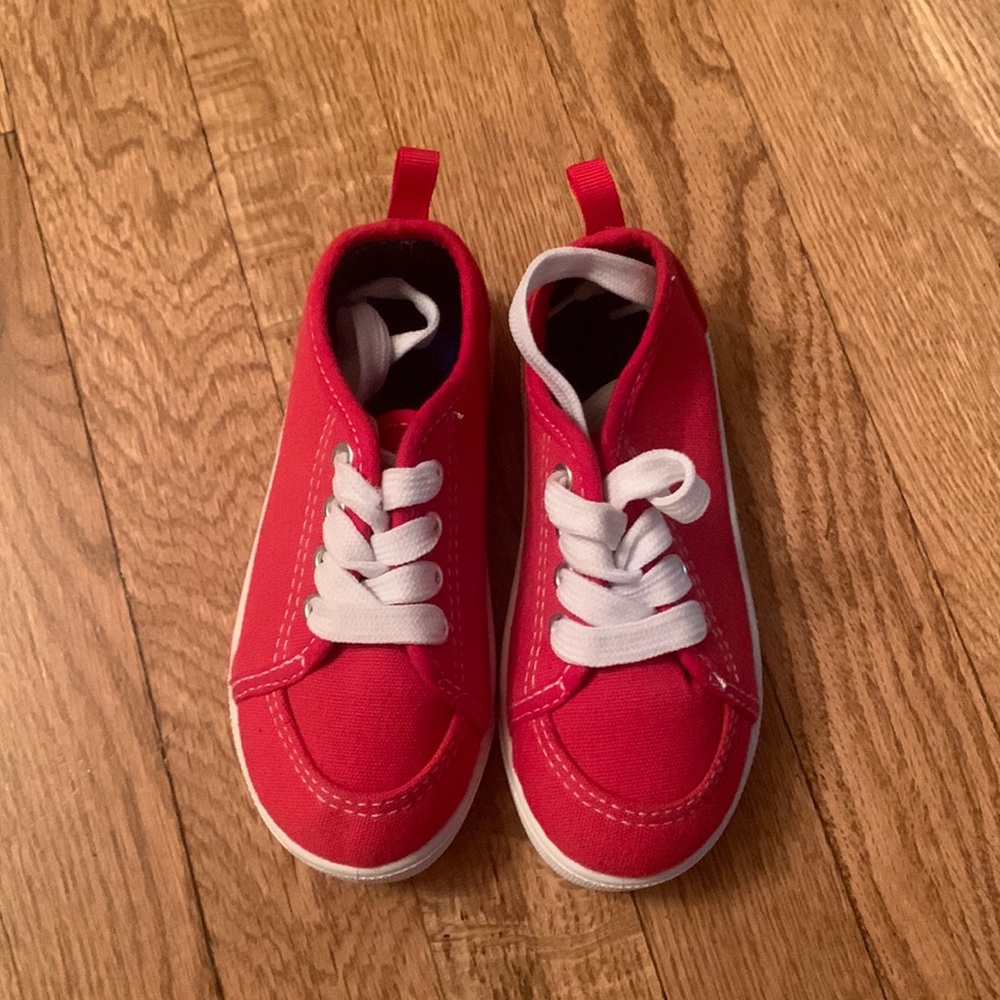 Kids red shoes